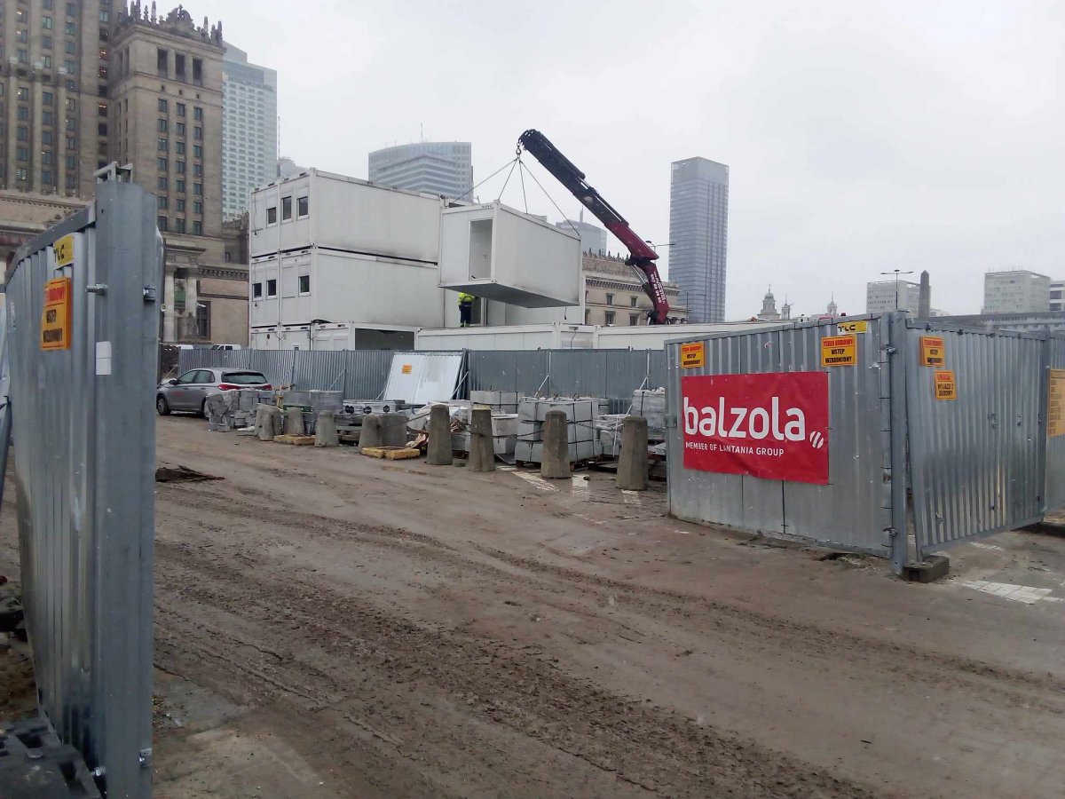 Okolice Pałacu Kultury są rozkopane. Trwa budowa [ZDJĘCIA]
