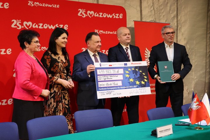 Mobilne laboratorium do badania jakości powietrza otrzyma Płock