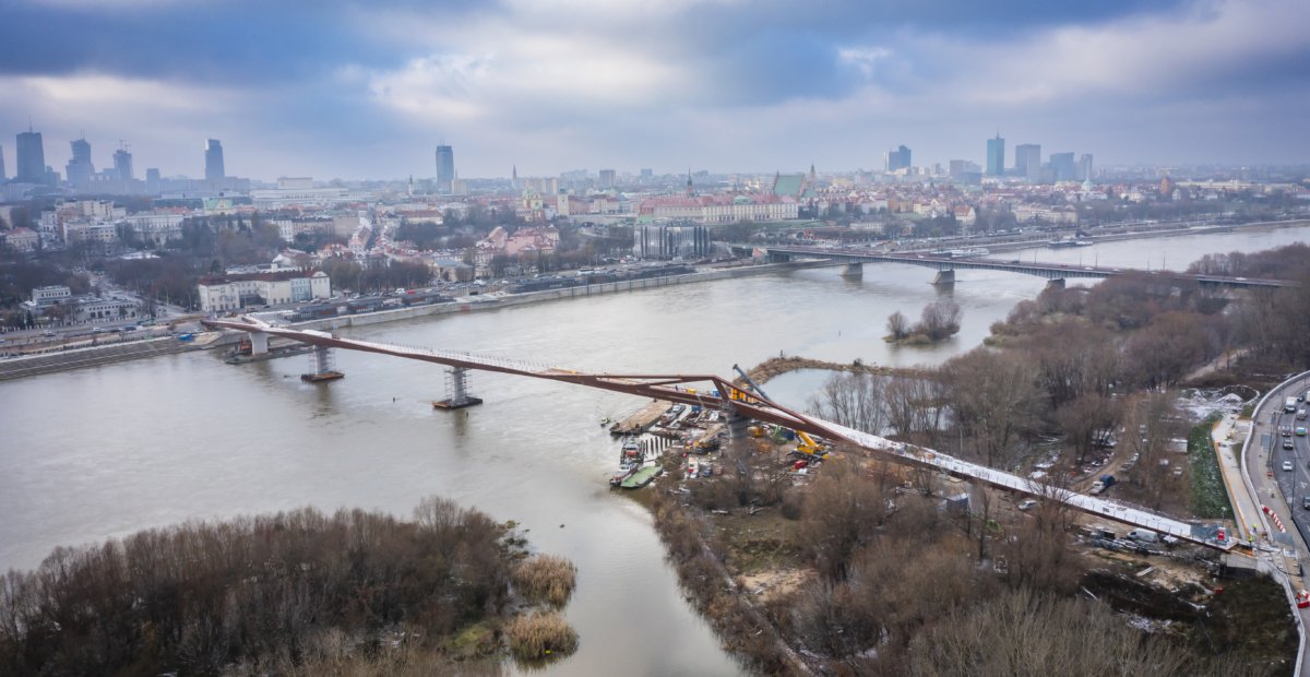 Pierwszy raz na nowym moście pieszo-rowerowym