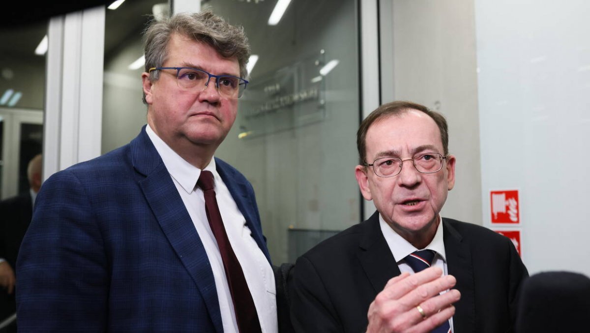 Dokumenty od marszałka Sejmu ws. Kamińskiego i Wąsika wpłynęły do Izby Pracy SN