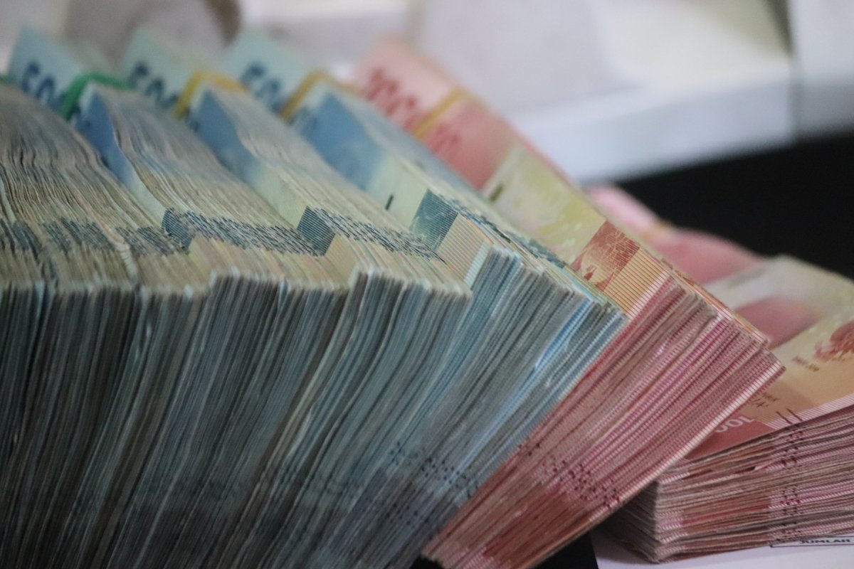 Rzecznik NBP: sprawdzone i wiarygodne kursy złotego na stronie banku centralnego