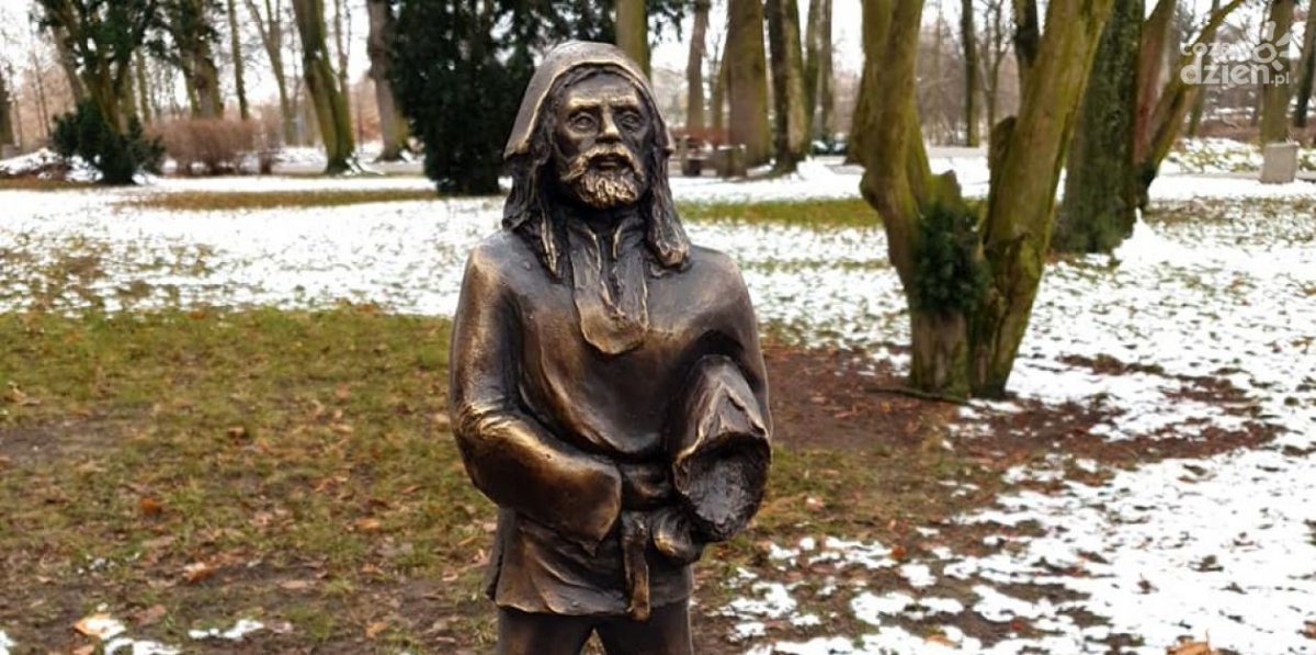 Dewastator odpowie za zniszczenie figurek Przaśnika