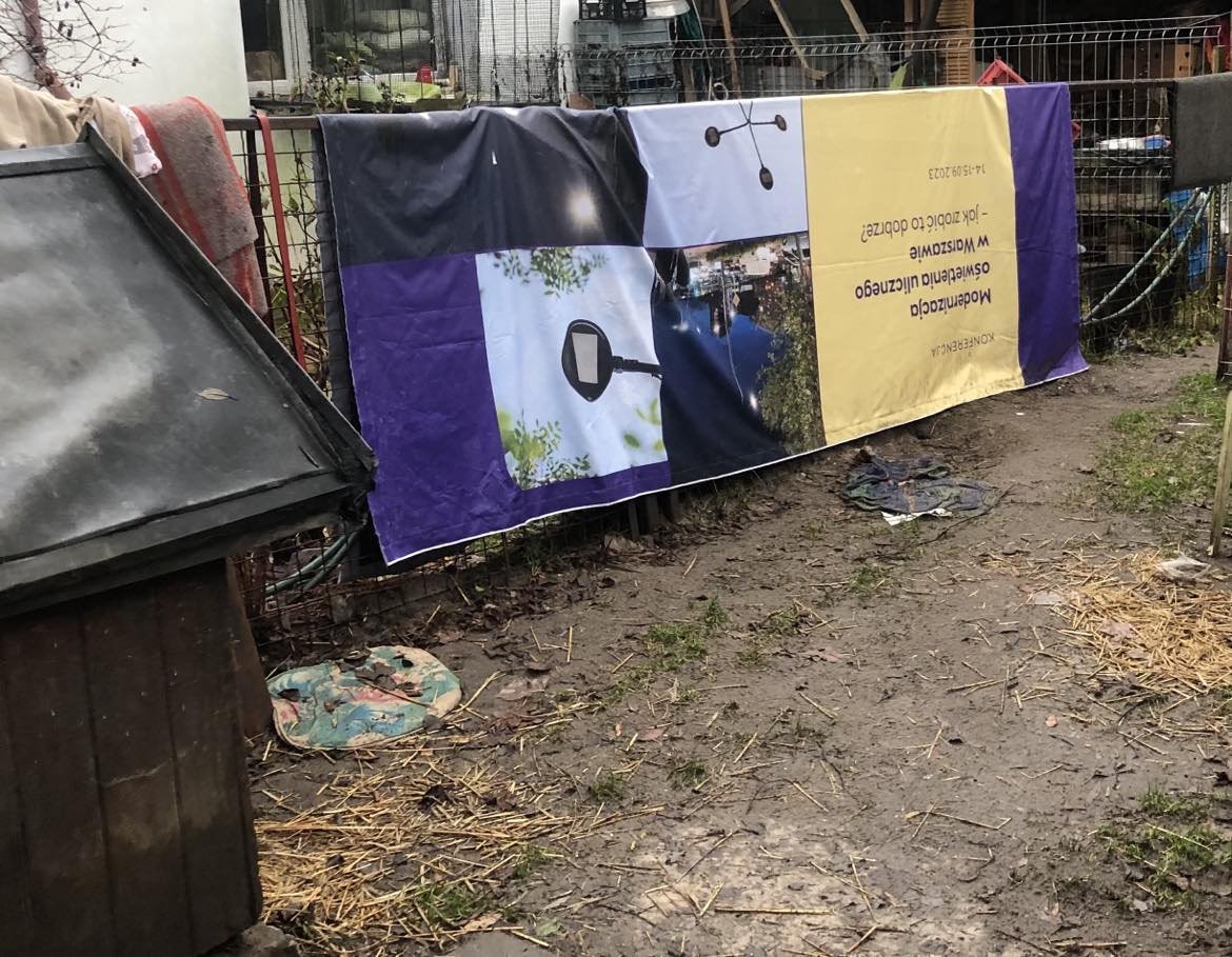 Drugie życie banerów, czyli... pomoc psom