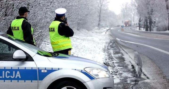 Okres Świąt Bożego Narodzenia na stołecznych drogach. Nie obyło się bez tragedii
