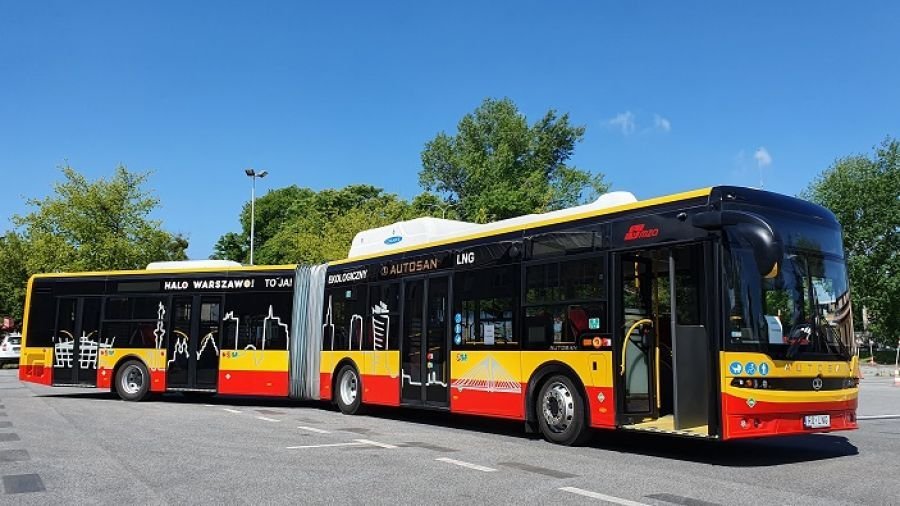 Po Warszawie jeździ 90 nowych gazowych autobusów