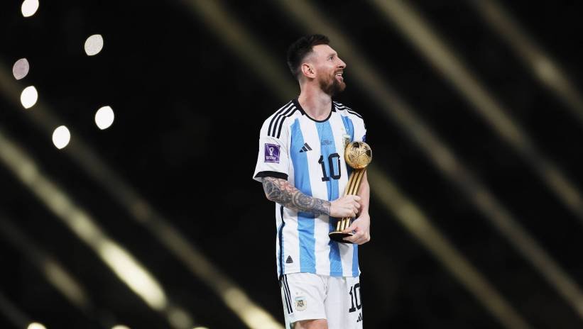 Leo Messi podarował Rafaelowi Nadalowi swoją koszulkę z mundialu