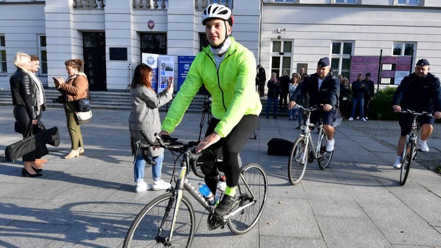 Policjant pokonał rowerem ponad 703 km, aby wesprzeć zbiórkę dla 6-letniego Tymoteusza
