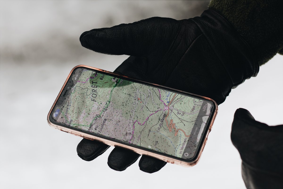 Nowa wiceminister w pierwszych krokach przywróci prawo więźniów do telefonów - zaskakujące?