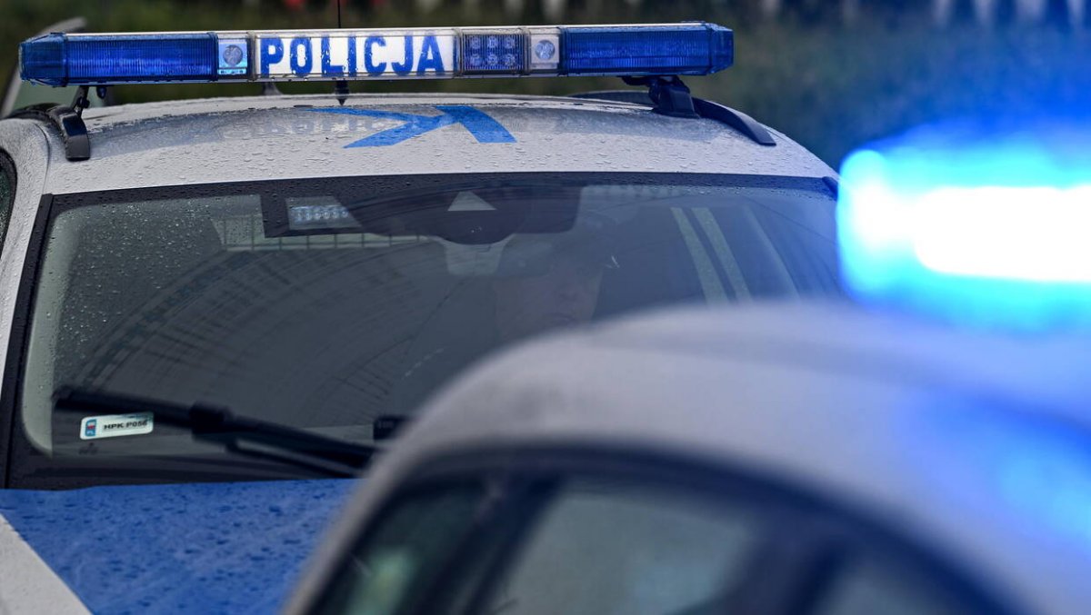 Zarzuty i areszt dla 33-latka podejrzanego o zabójstwo; ciało ofiary ukrył w wersalce
