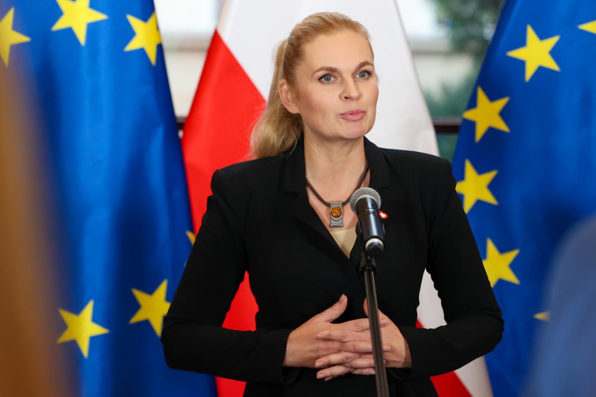 B.Nowacka: zaproponuję ograniczenie lekcji religii do jednej godziny płatnej z budżetu państwa