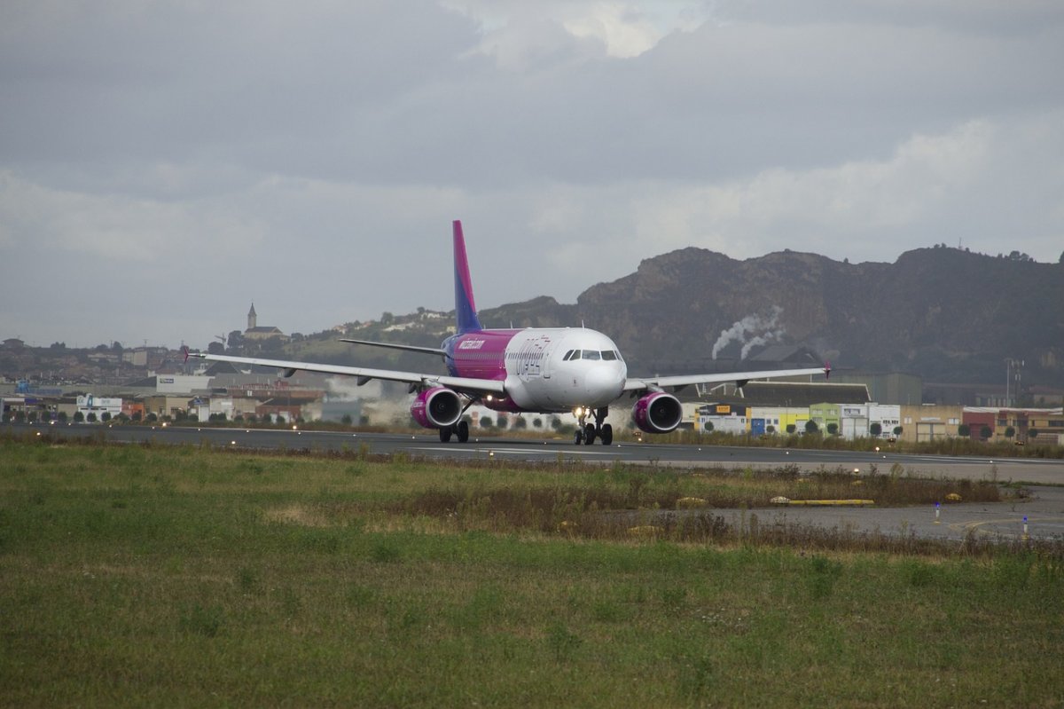 W środę nowy kierunek Wizz Air Warszawa Radom Larnaki Cypr