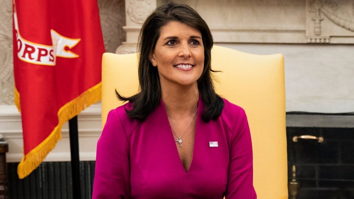Konserwatystka Nikki Haley rywalizuje z Trumpem w drodze po prezydenturę USA