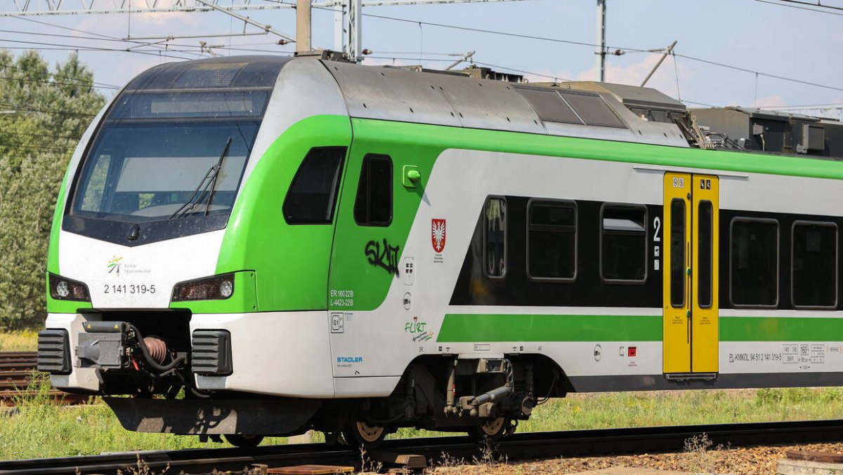 Samorząd województwa dołoży do budowy linii kolejowej z Kozienic do Dobieszyna