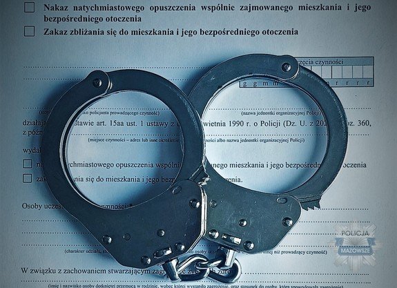 Uporczywie nękała sąsiadów, była agresywna, groziła śmiercią - trafiła do aresztu