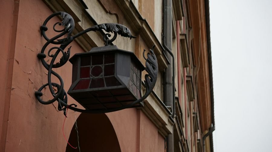 Szyldy i neony na starówce wpisane do rejestru zabytków