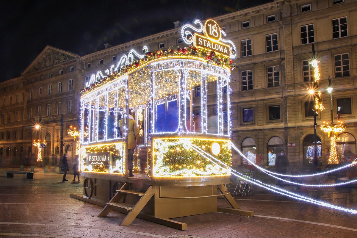 Czas na zimowe spacery warszawskim Traktem Królewskim