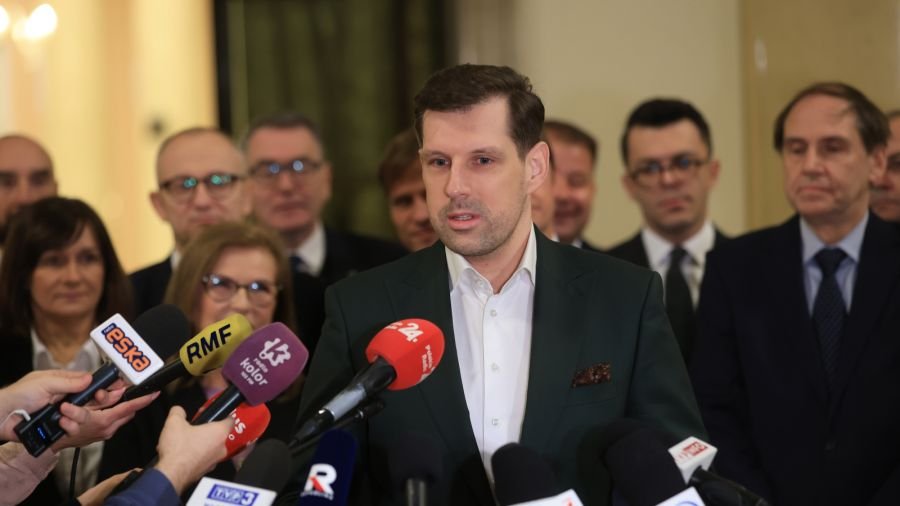 Rada Powiatu w Szydłowcu powinna odwołać starostę?