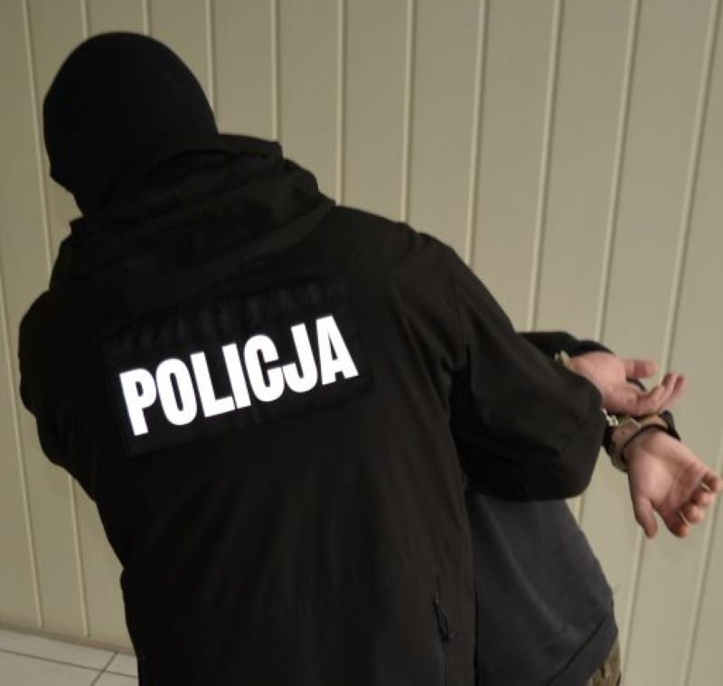 Trzech Gruzinów wpadło w ręce policjantów z Woli po kradzieży z włamaniem