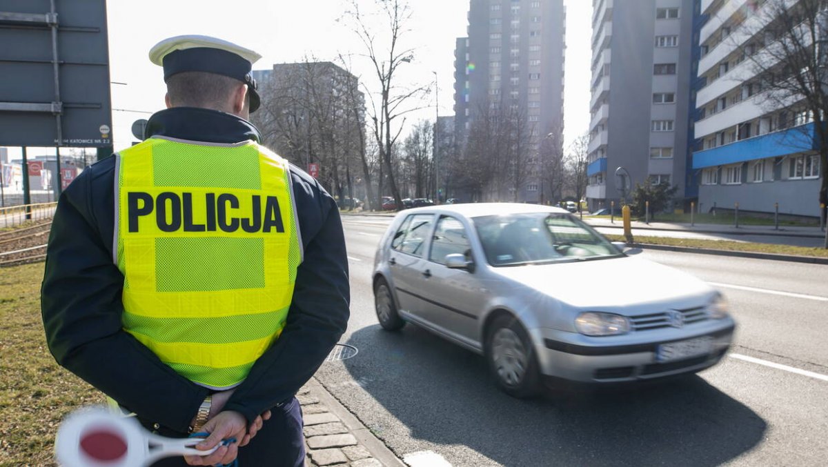 Chciał oszukać radomskich policjantów, że ktoś ukradł jego samochód