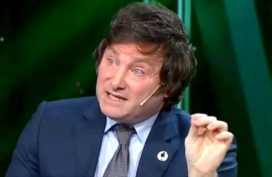 Argentyńczycy wybrali na nowego prezydenta skrajnego liberała Javiera Mileia 