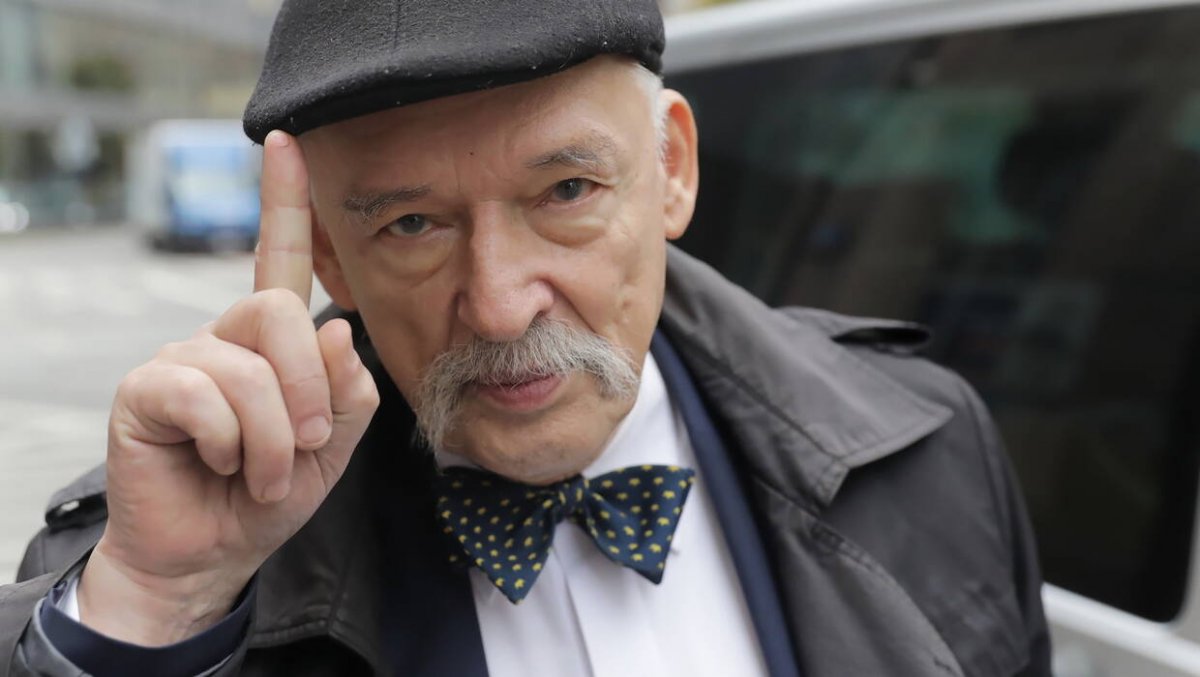 81-letni Janusz Korwin-Mikke trafił do szpitala