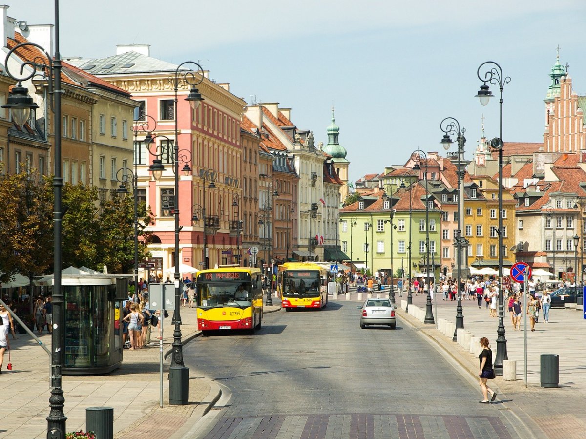 Krakowskie Przedmieście 41 - nowy dach przed zimą