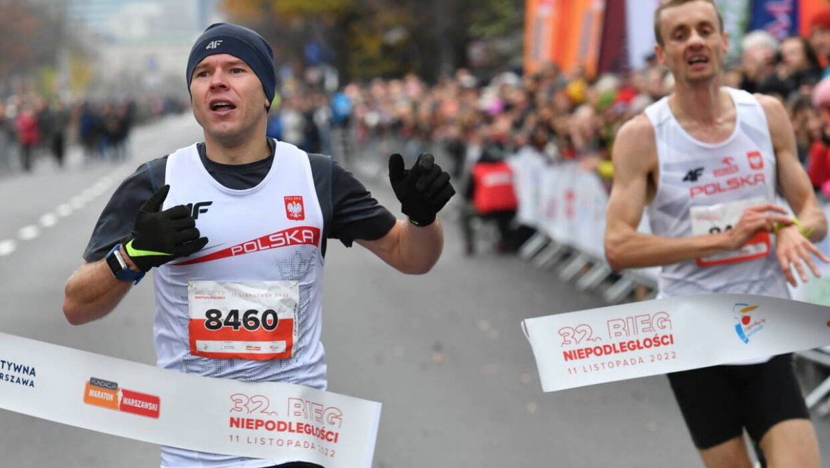 Bieg Niepodległości - 11 listopada uczestnicy ponownie utworzą w Warszawie biało-czerwoną flagę