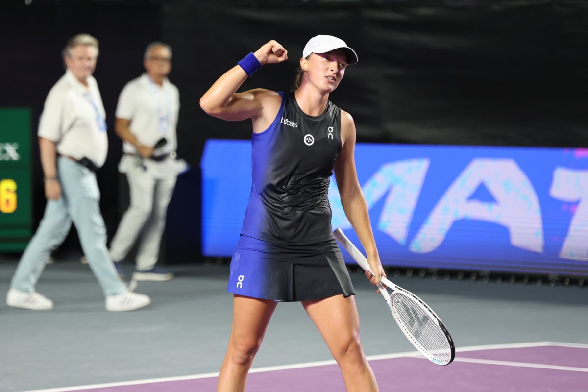 WTA Finals - Świątek pokonała Sabalenkę w półfinale