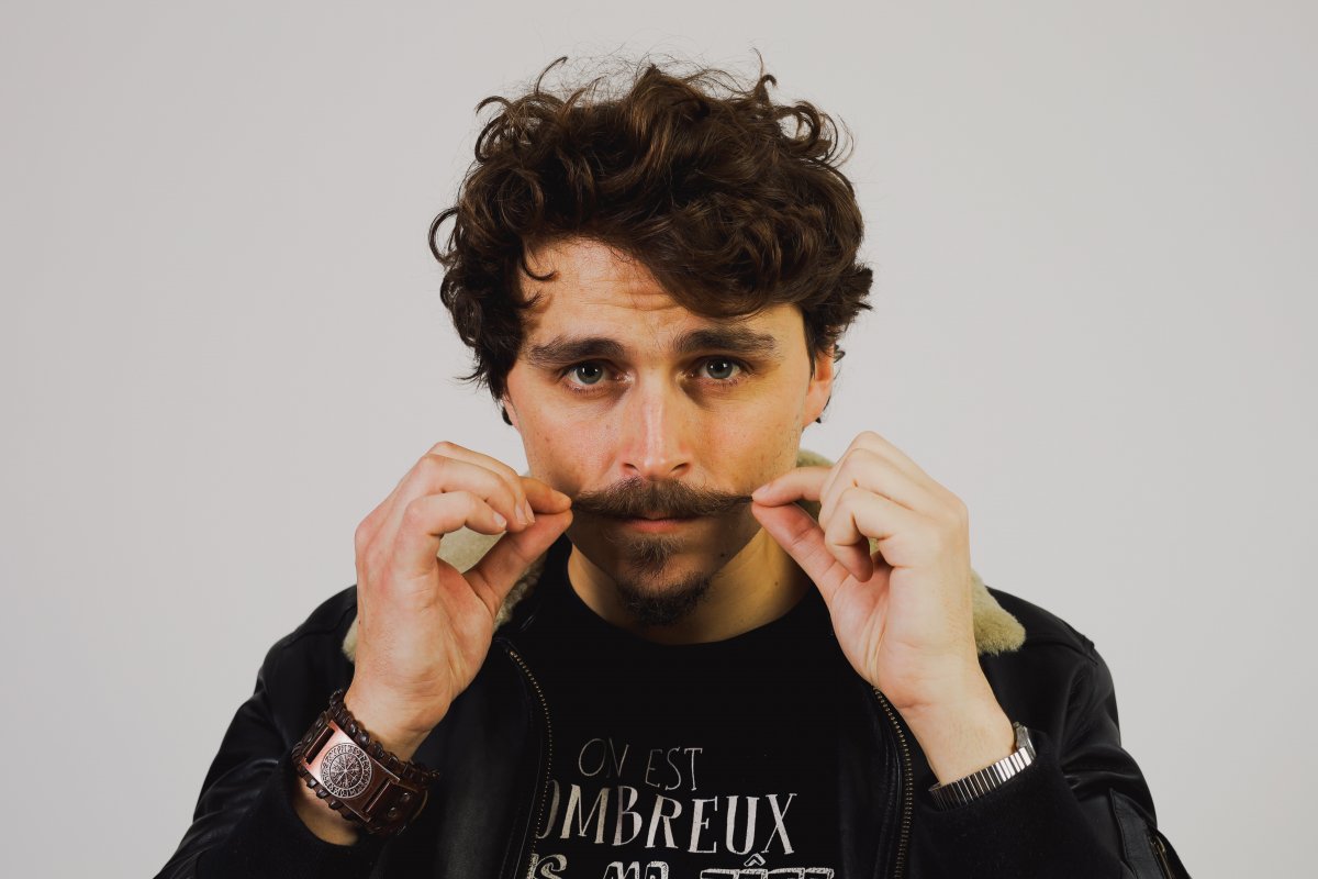 Wąsy w służbie zdrowia mężczyzn: kampania Movember