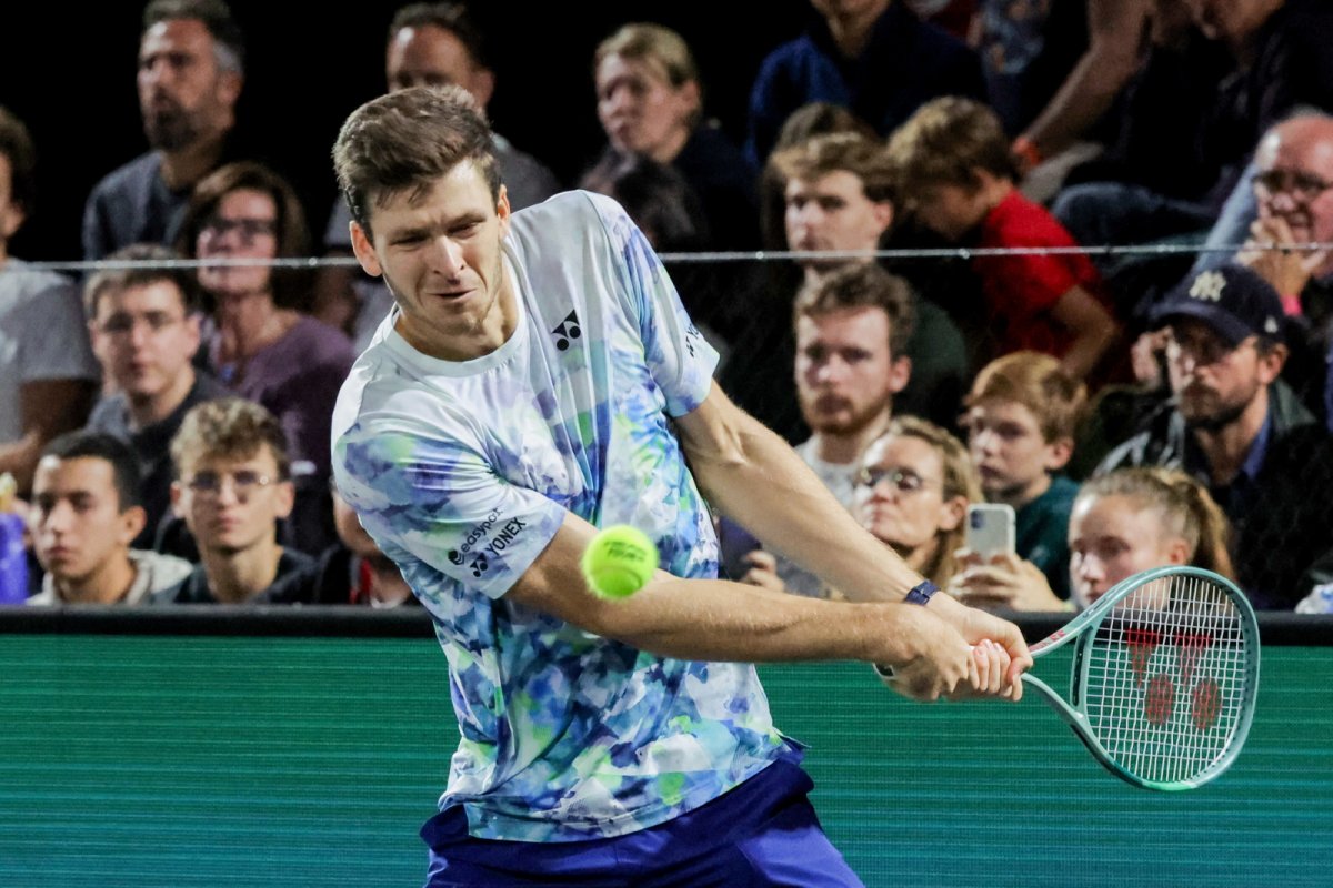 Hurkacz pokonał Cerundolo i awansował do 1/4 finału Turnieju ATP w Paryżu