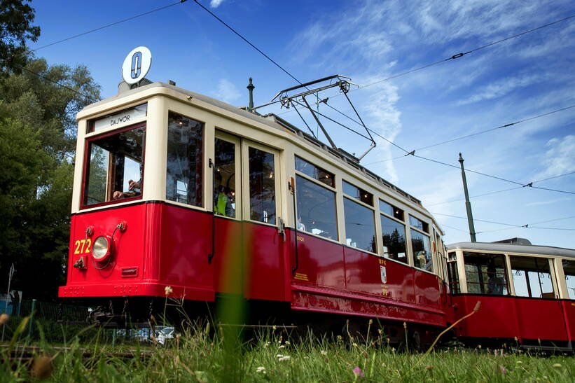 Już niedługo na tory w Warszawie wyjadą zabytkowe tramwaje