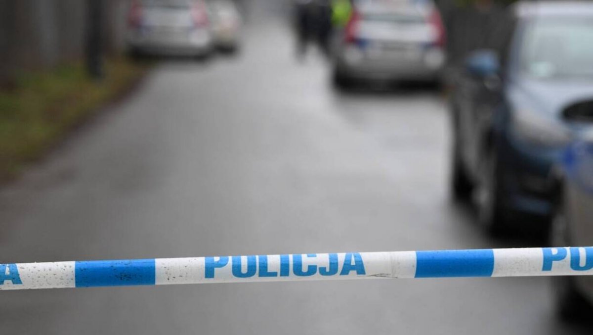 Wyniki sekcji zwłok dwa razy potrąconego nastolatka. Które uderzenie było śmiertelne?