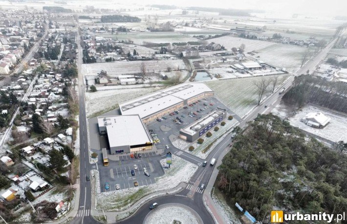 Nowe centrum handlowe w Węgrowie