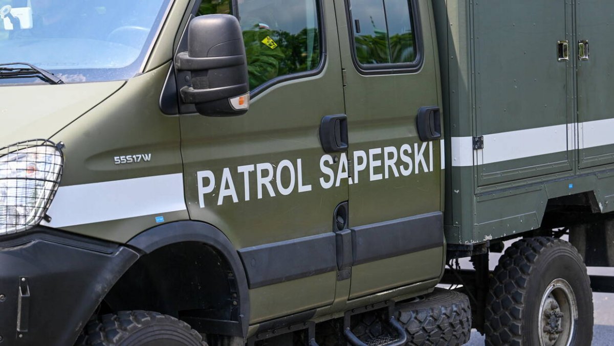 Alarm bombowy w lokalach wyborczych w Warszawie