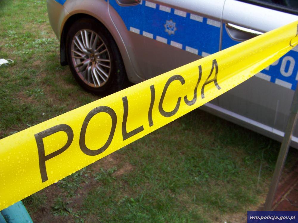 W Żyrardowie na ulicy znaleziono mężczyznę z raną postrzałową. Na miejscu pracuje prokuratura i policja
