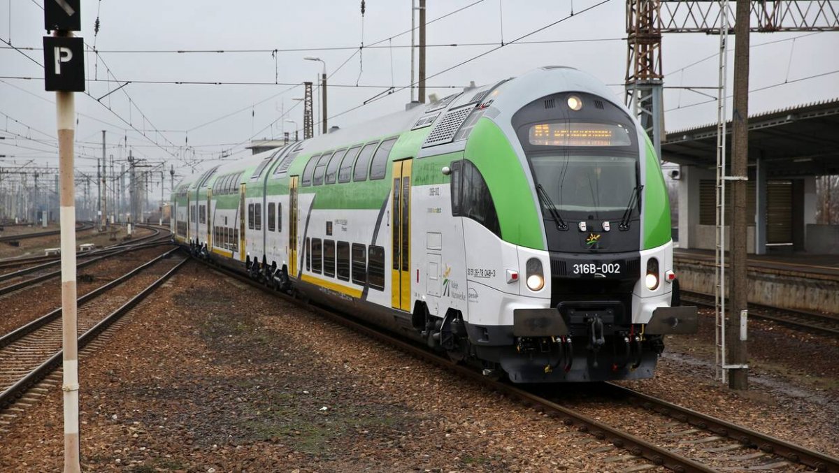 Wkrótce na tory wyjedzie 8 pociągów KM z nowymi nazwami