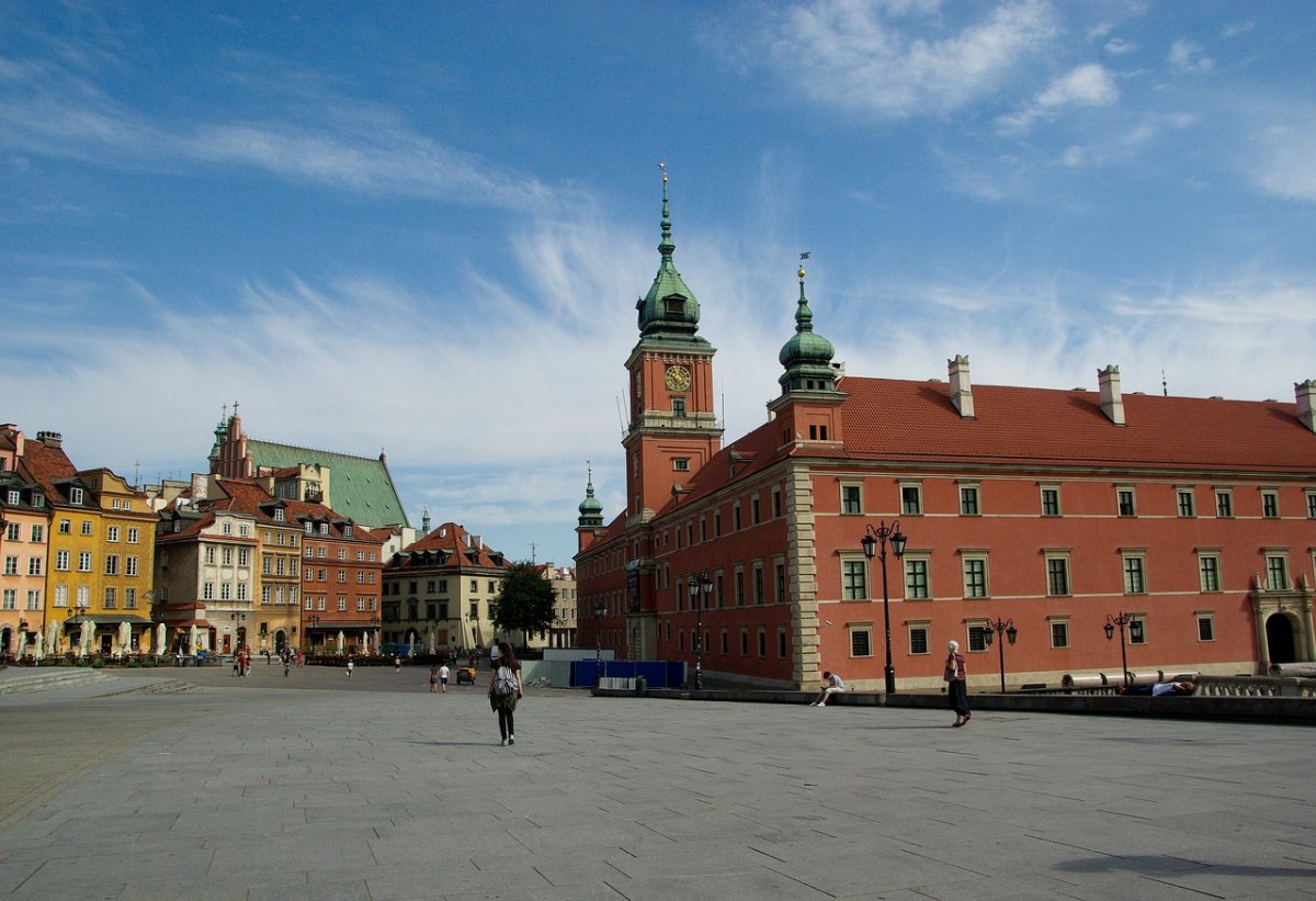 Upamiętniono 84. rocznicę niemieckiego ostrzału Zamku Królewskiego w Warszawie
