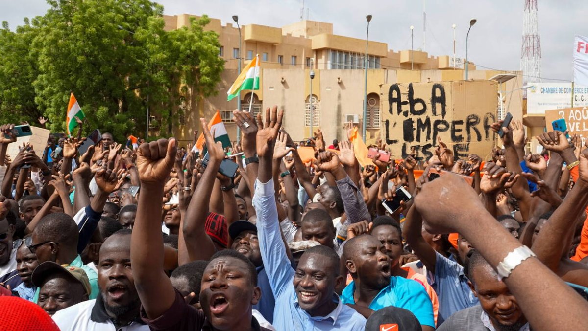Nigeria/ Całkowite załamanie systemu energetycznego, przerwy w dostawach prądu w całym kraju