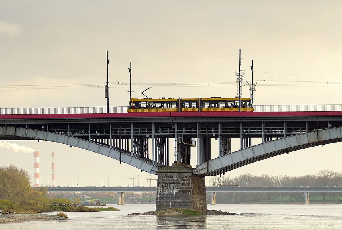 Około 30 procent warszawskich tramwajów nie ma klimatyzacji