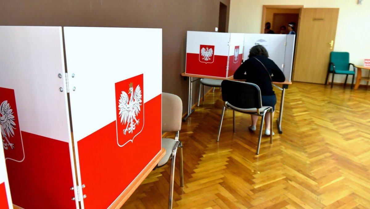 Wybory parlamentarne 2023/ PiS - ponad 2 mln podpisów poparcia; Lewica - 500 tys.; Konfederacja - ponad pół mln; Trzecia Droga - blisko pół mln