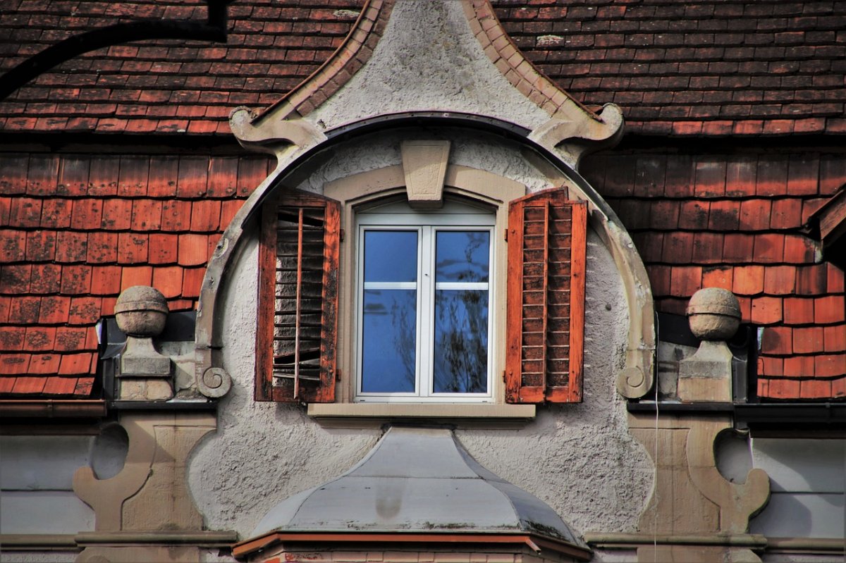 Władze dzielnicy zburzyły zabytkową kamienicę na Kamionku. Dlaczego?