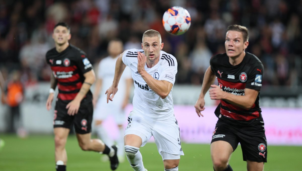 Ekstraklasa piłkarska - Legia liderem po wygranym klasyku, kryzys Pogoni 