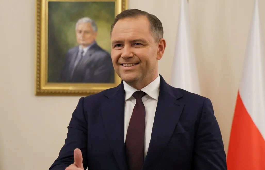 Pierwszy wywiad Nawrockiego po wyborach. Prezydent stawia na V4 i NATO