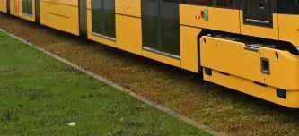 Wilanów: Kierowca śmieciarki ciężko ranny po zderzeniu z tramwajem