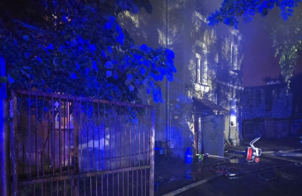 Tragiczny pożar w Piastowie: ogień zabrał życie dziecka!