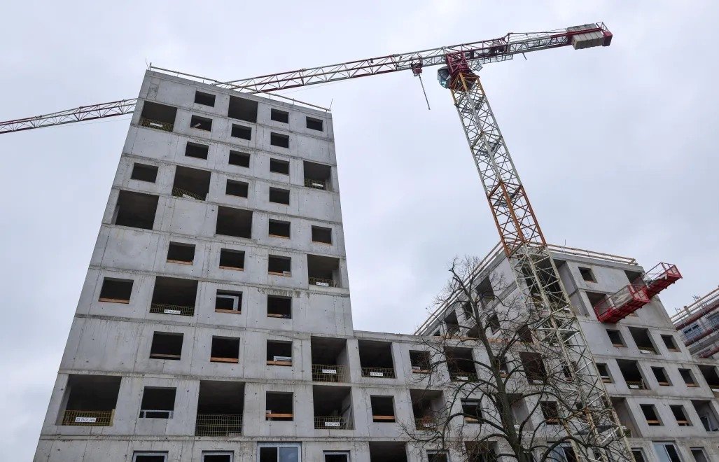 Mieszkania znów w zasięgu? Rynek nieruchomości wraca na ziemię