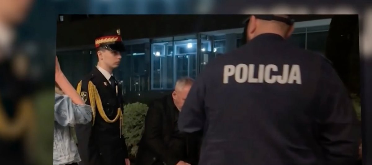 Awantura w sejmowym barze. Aktor zaatakował dwóch posłów PiS?
