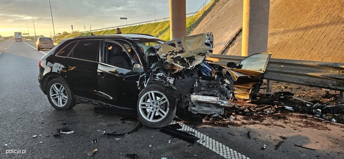 Tragedia na S8: Kobieta jadąca pod prąd zginęła w czołowym zderzeniu