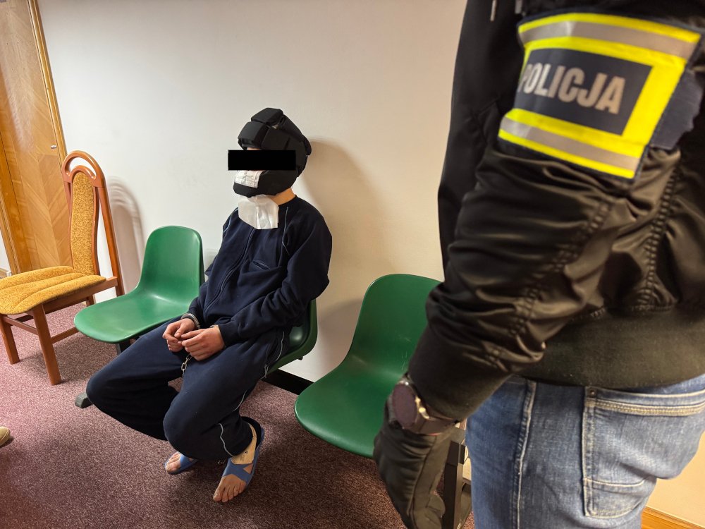 [ZDJĘCIA] Zbrodnia na kampusie uniwersyteckim
