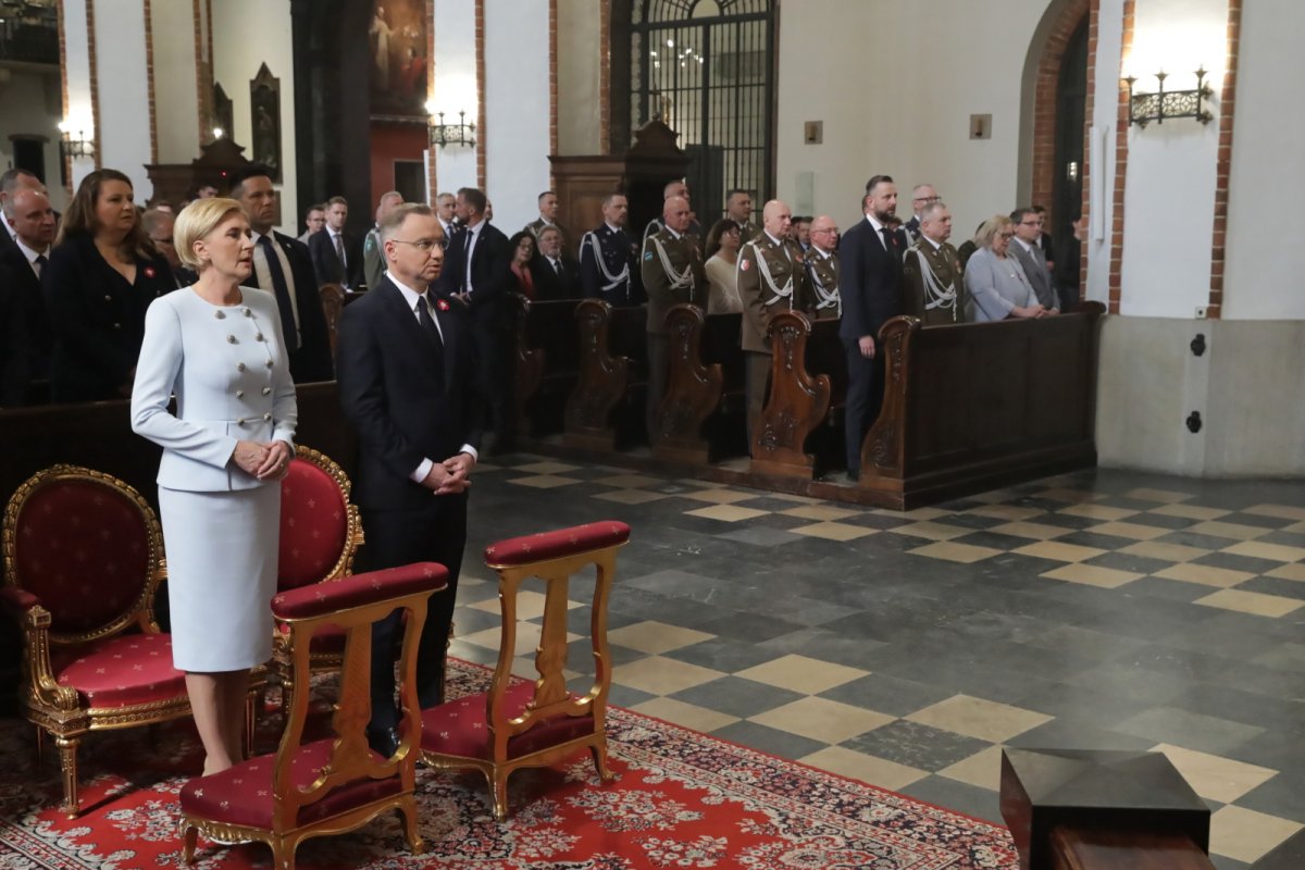 Warszawa modli się za Polskę. Msza św. na 3 Maja z udziałem władz
